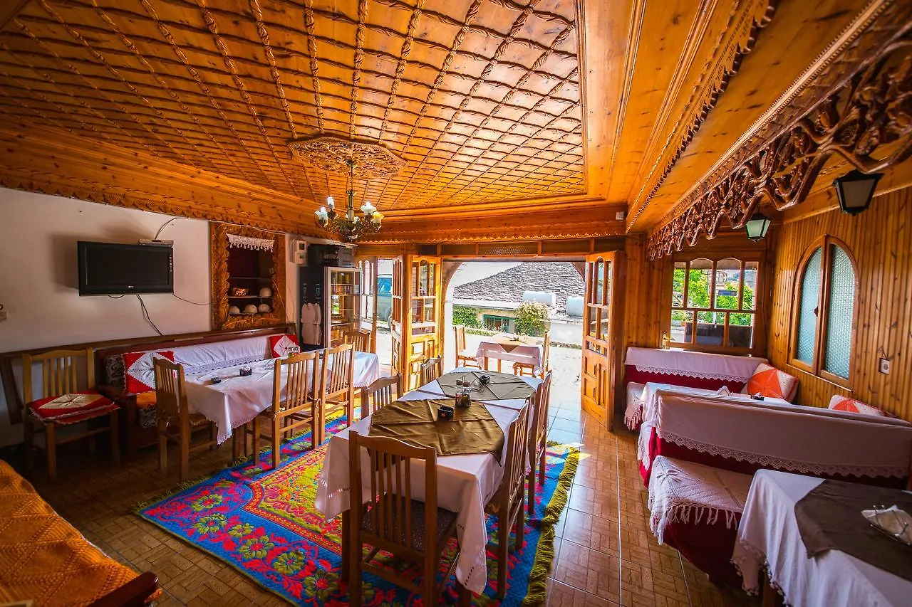 Couette-café Bed And Breakfast Kotoni Gjirokastër